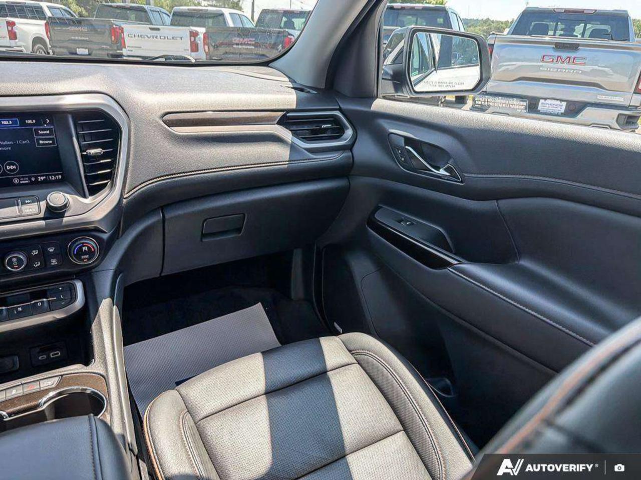 2023 GMC Acadia One Owner   Heated Seats   Sunroof   Remote Start Photo