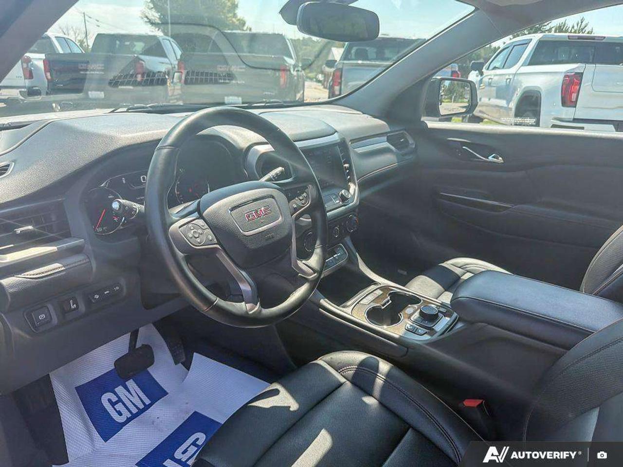 2023 GMC Acadia One Owner   Heated Seats   Sunroof   Remote Start Photo