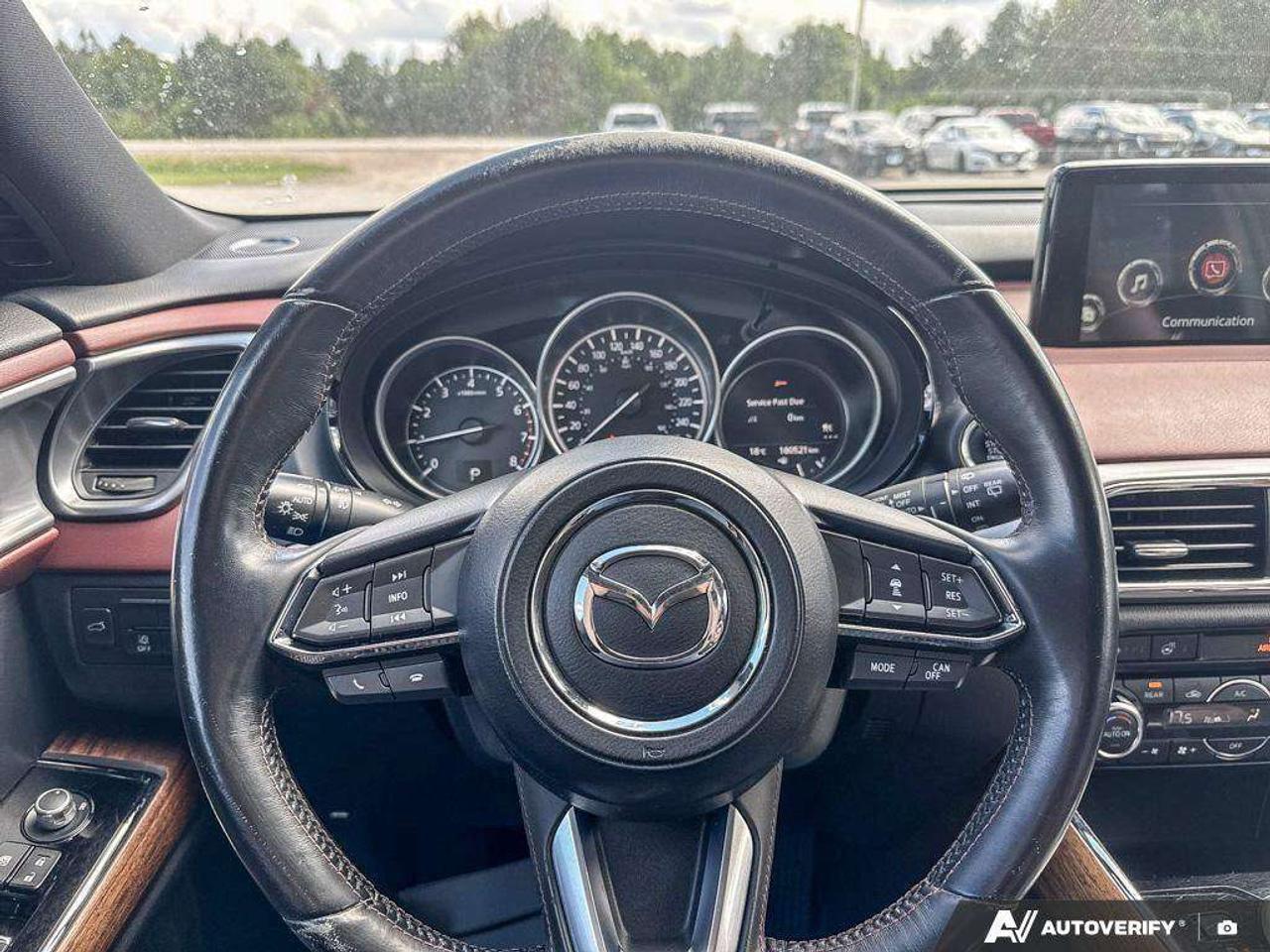 2018 Mazda CX-9 NAPPA LEATHER SEATING. VENTILATED FRONT SEATS. POWERMOON ROOF AND LIFTGATE. WINTER TIRES. LOADED. CERTIFIED. Photo