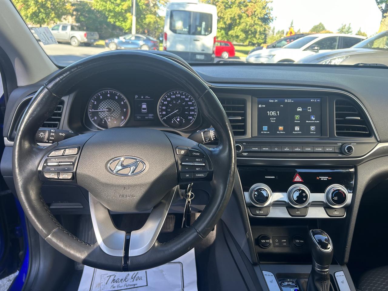 2020 Hyundai Elantra PREFERRED, HEATED SEATS, BACK UP CAM!! Photo