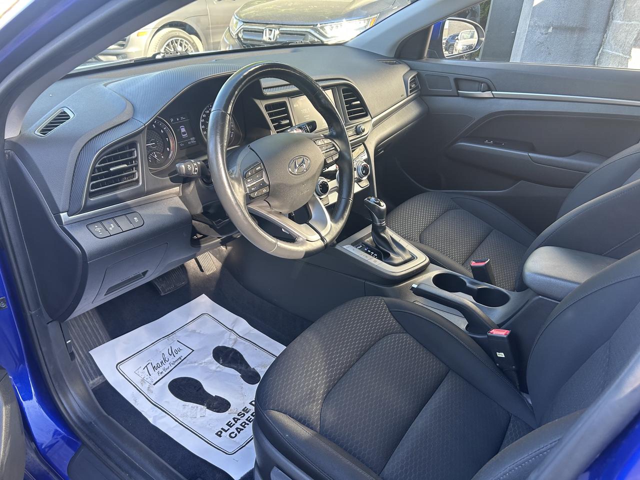 2020 Hyundai Elantra PREFERRED, HEATED SEATS, BACK UP CAM!! Photo