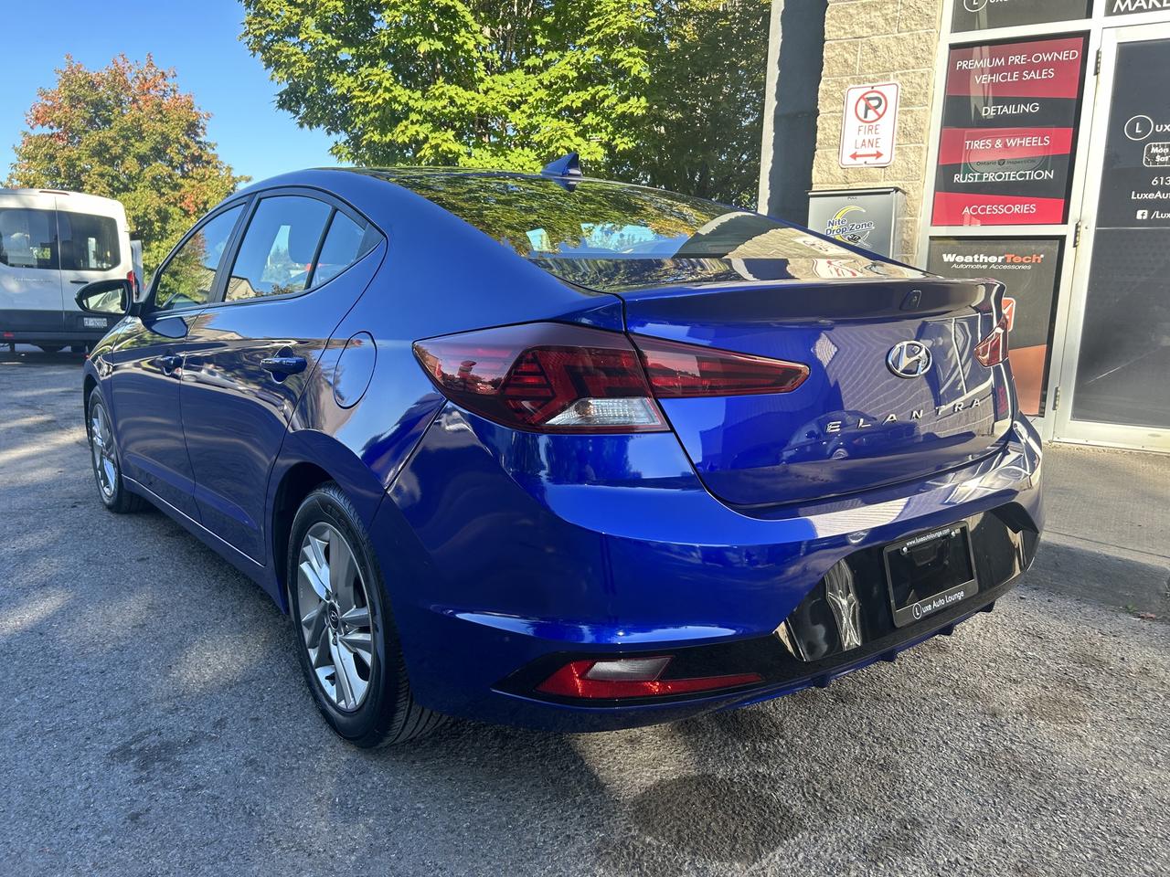 2020 Hyundai Elantra PREFERRED, HEATED SEATS, BACK UP CAM!! Photo4