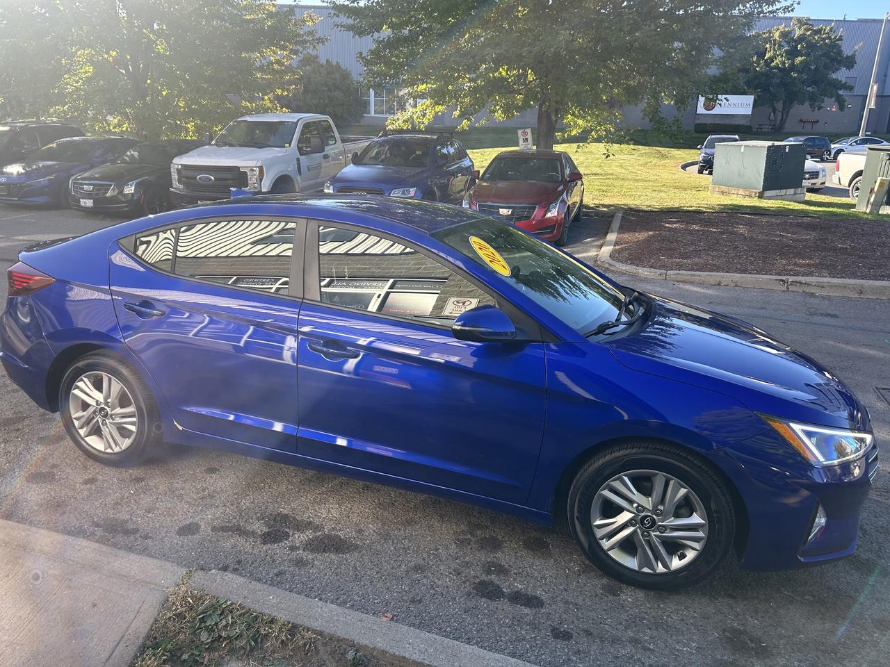 2020 Hyundai Elantra PREFERRED, HEATED SEATS, BACK UP CAM!! Photo