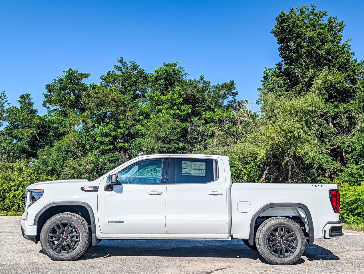 2026 GMC Sierra 1500 ELEVATION Photo