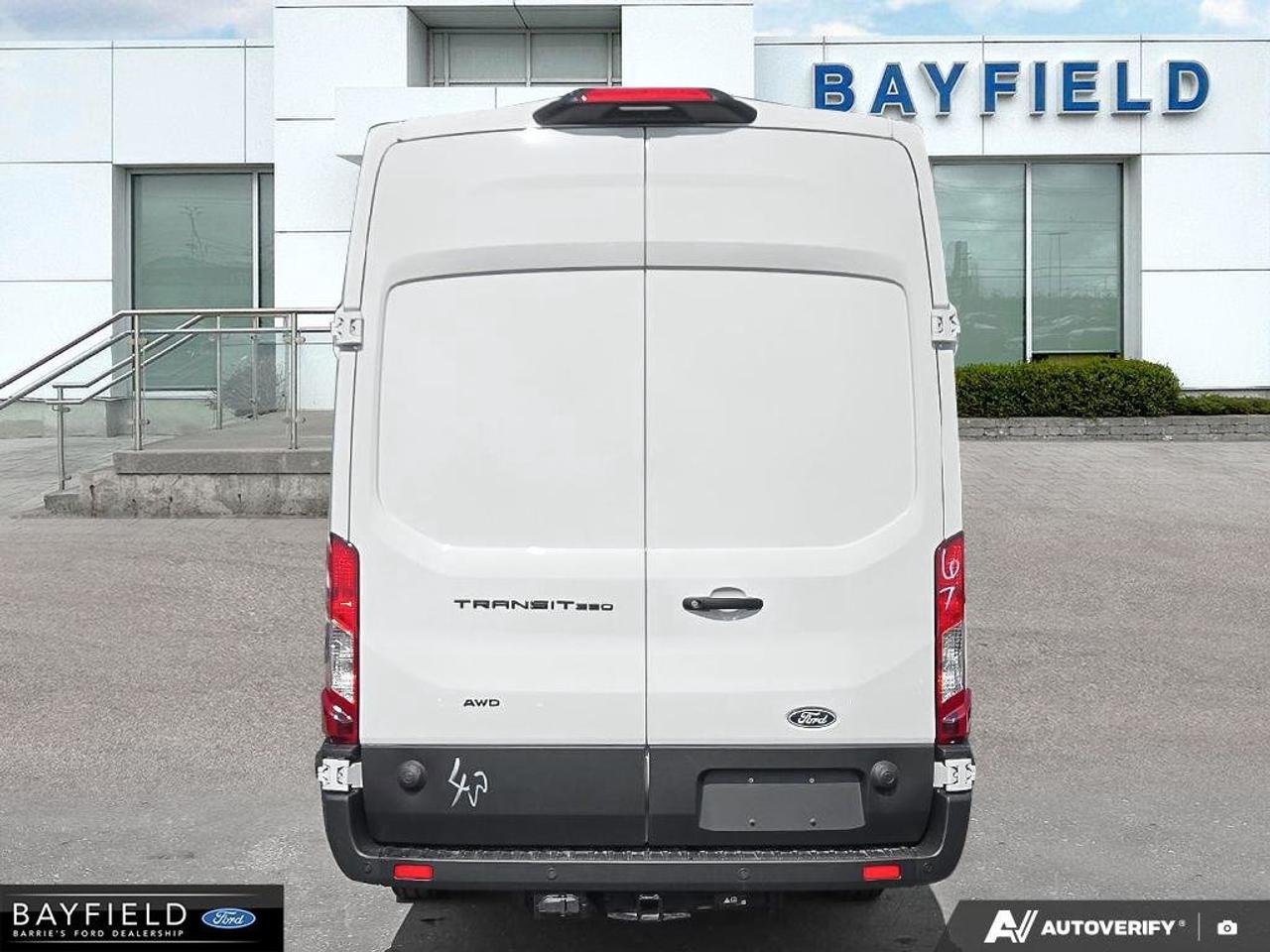 2026 Ford Transit Long 148 EL Photo