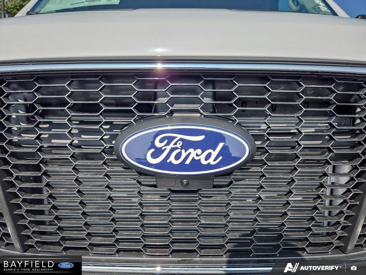 2026 Ford Transit Long 148 EL Photo