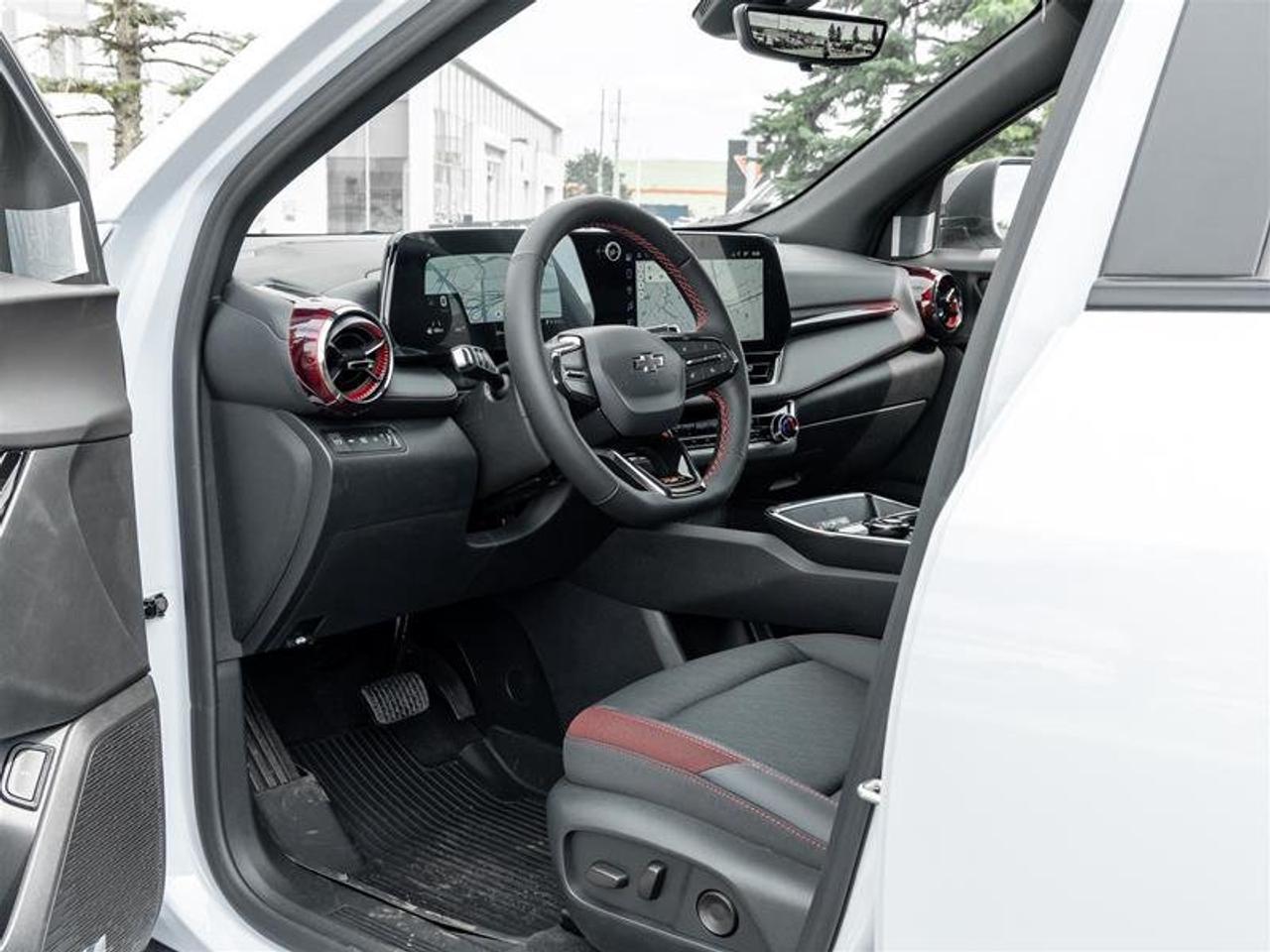 2027 Chevrolet Equinox RS Photo