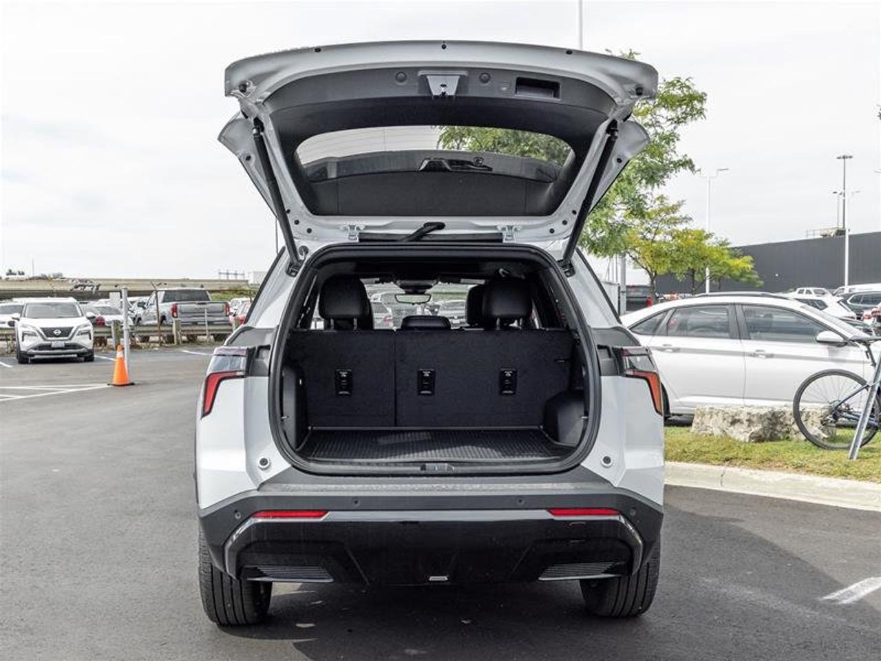 2027 Chevrolet Equinox RS Photo