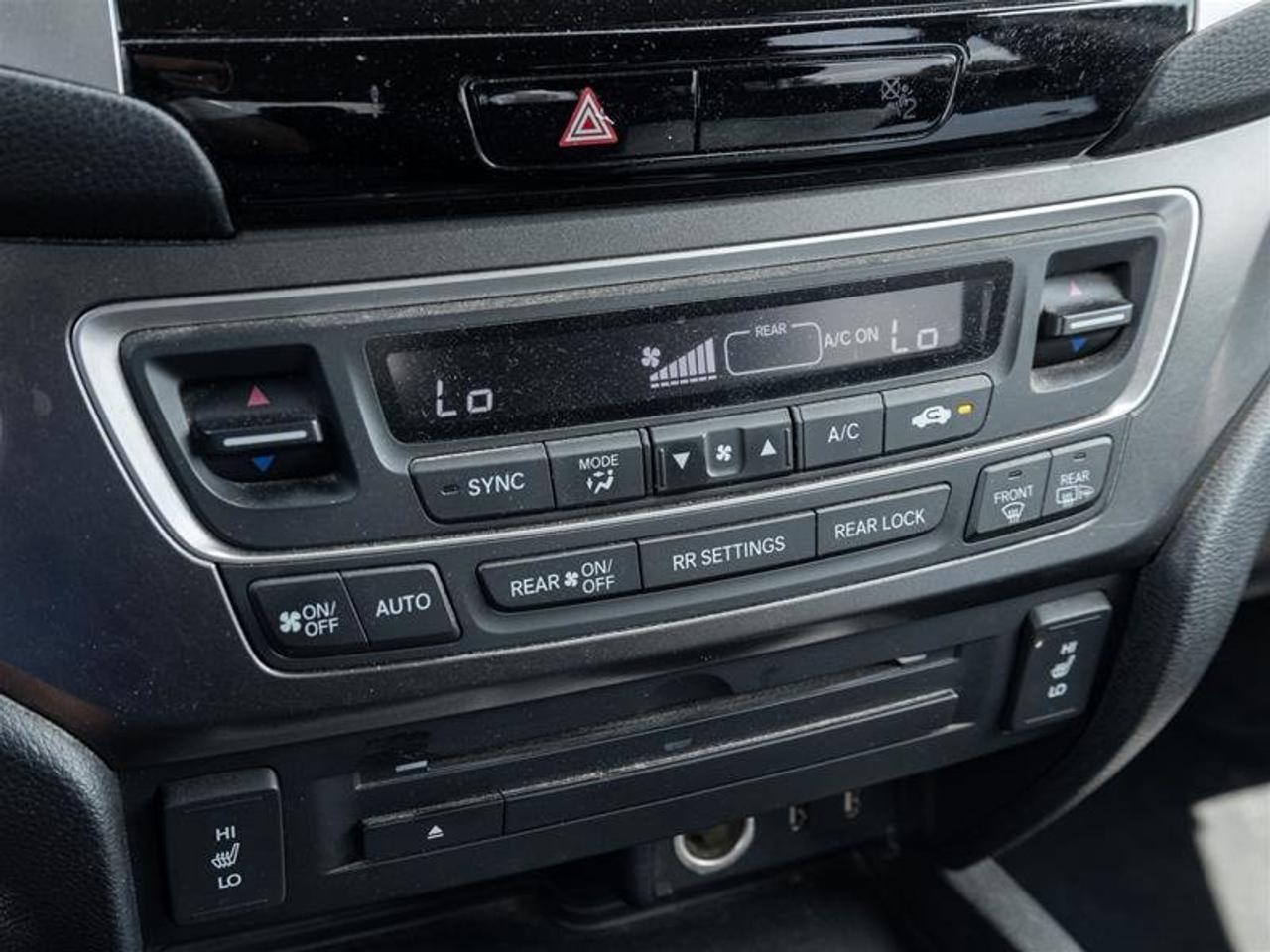 2017 Honda Pilot V6 LX 6AT AWD Photo