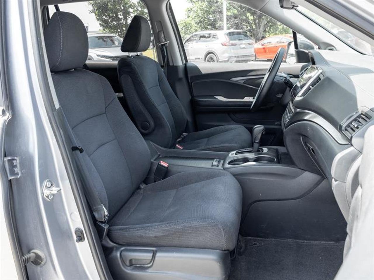2017 Honda Pilot V6 LX 6AT AWD Photo