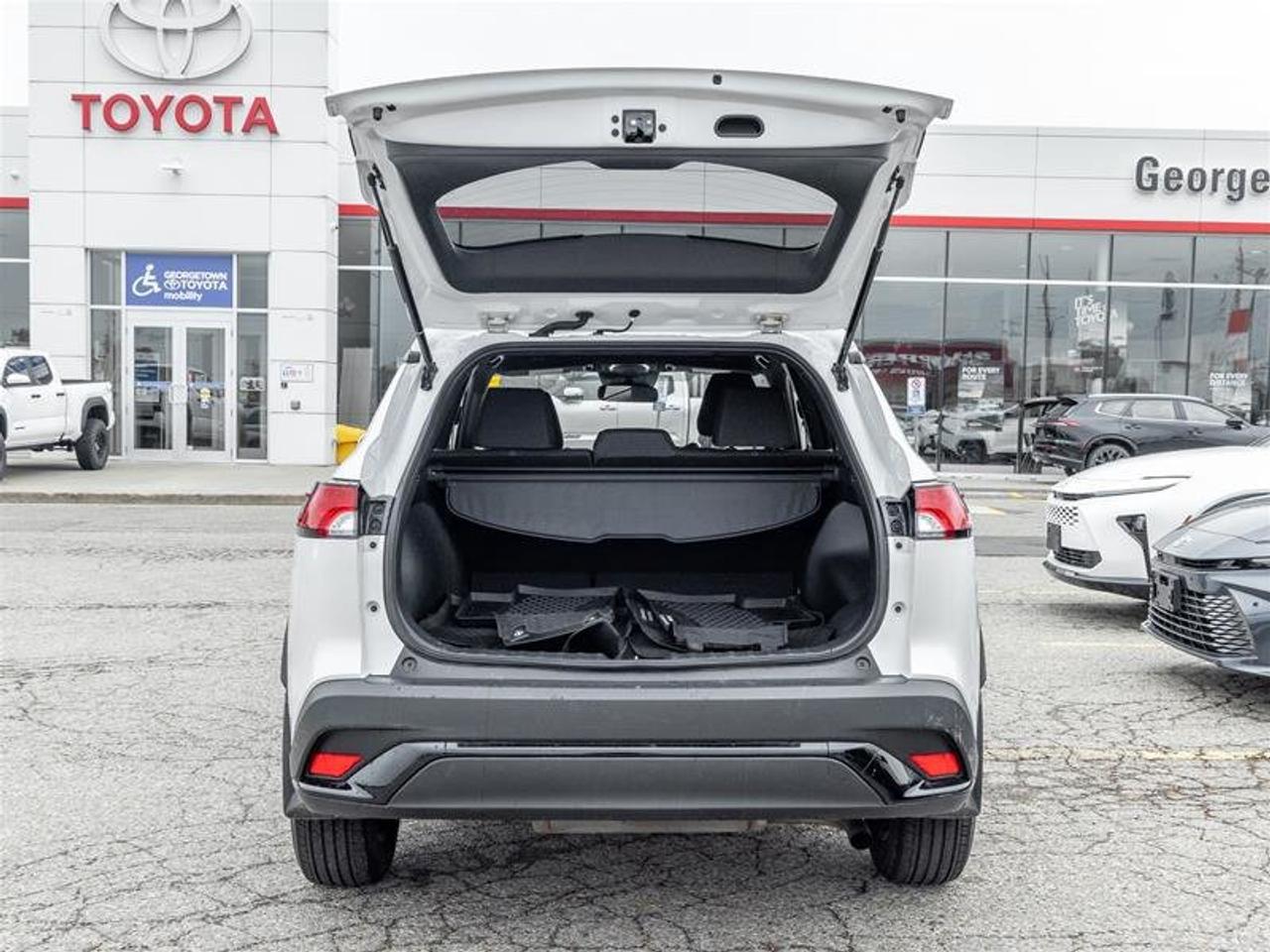 2024 Toyota Corolla Cross Hybrid SE AWD Backup Cam | Heated Seats | Adaptive Cruise | SE Photo