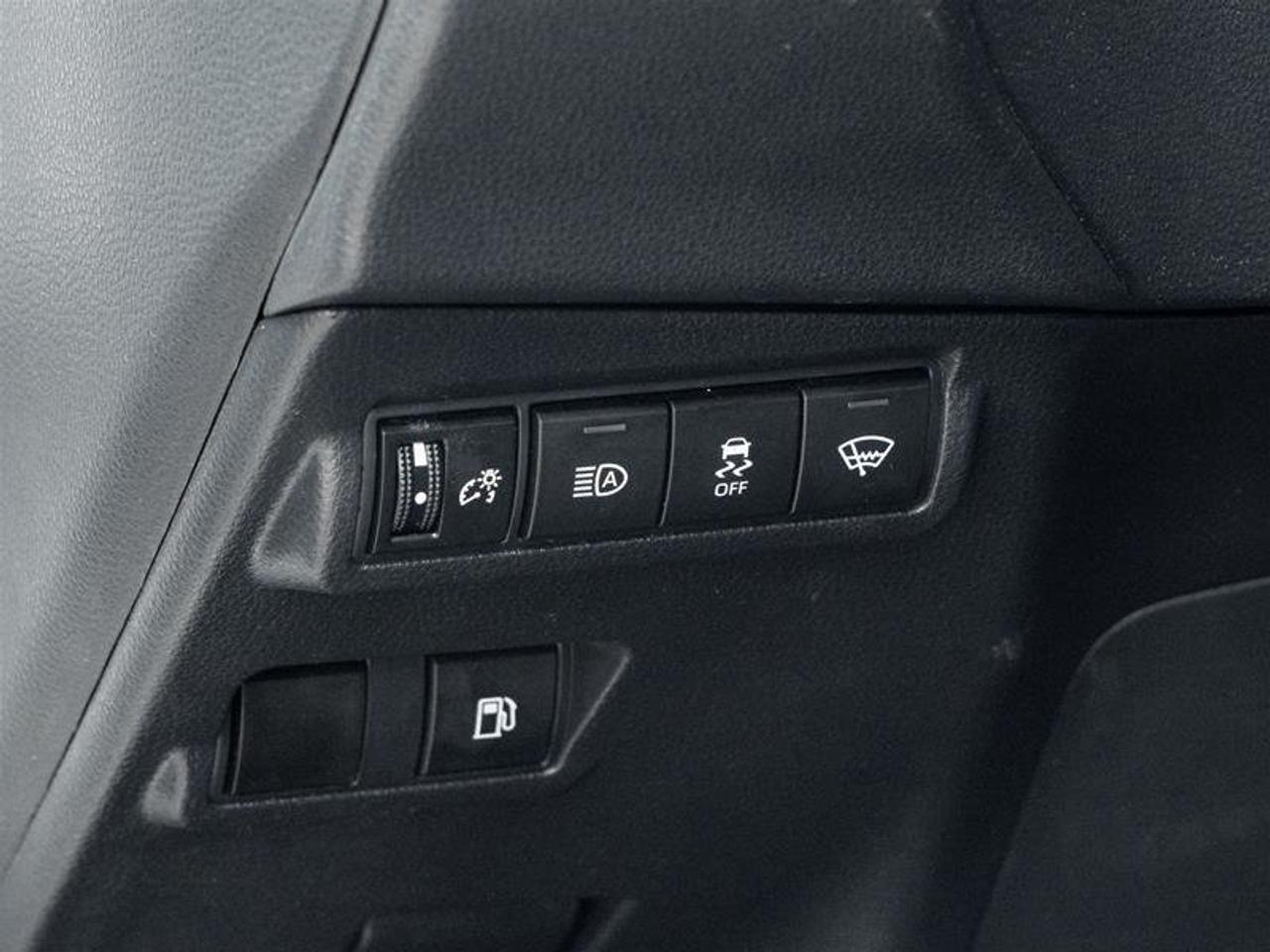 2024 Toyota Corolla Cross Hybrid SE AWD Backup Cam | Heated Seats | Adaptive Cruise | SE Photo