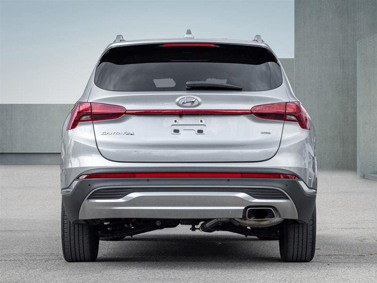 2022 Hyundai Santa Fe Preferred AWD 2.5L Photo