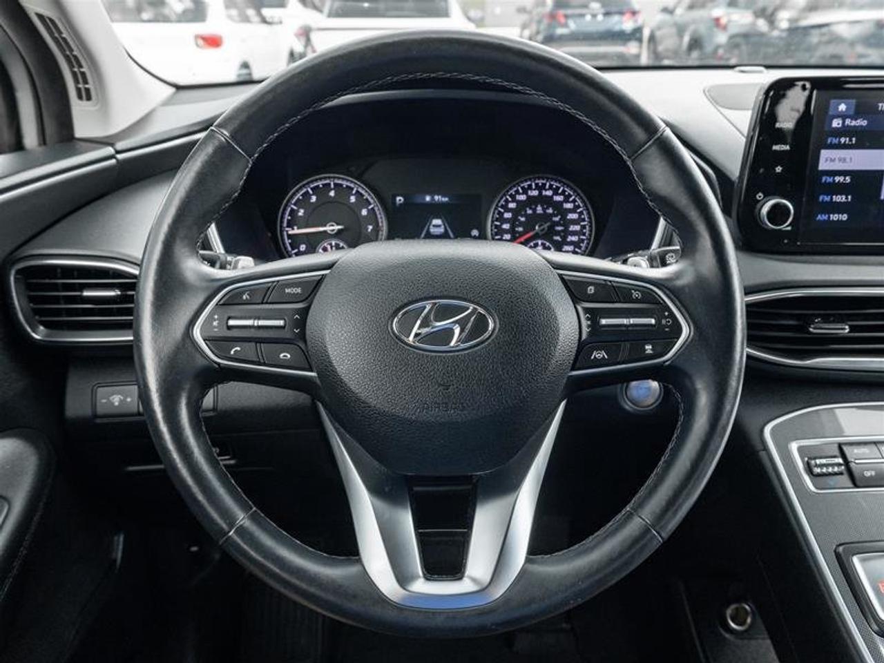 2022 Hyundai Santa Fe Preferred AWD 2.5L Photo