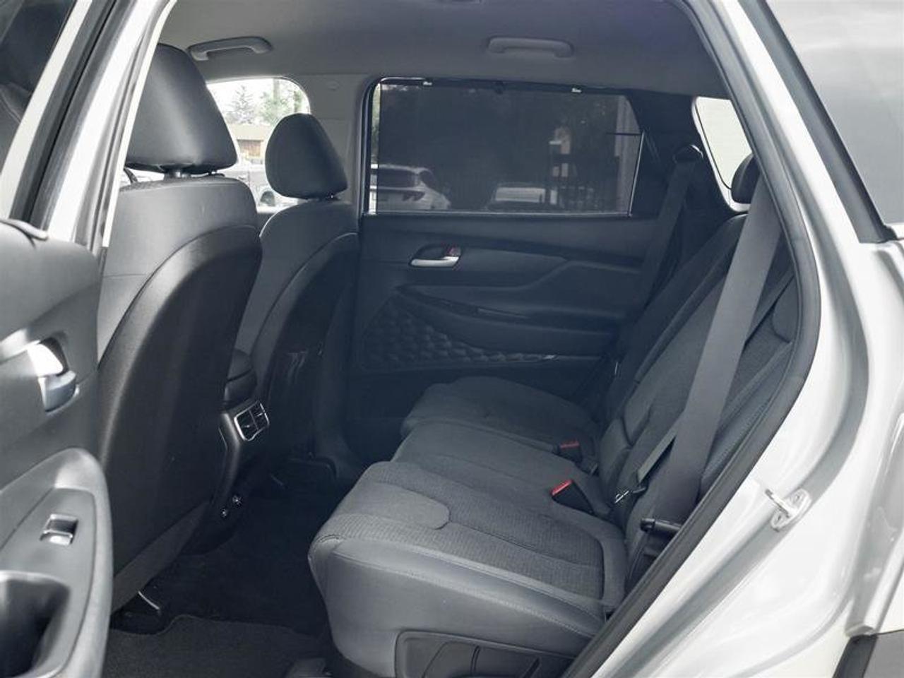 2022 Hyundai Santa Fe Preferred AWD 2.5L Photo