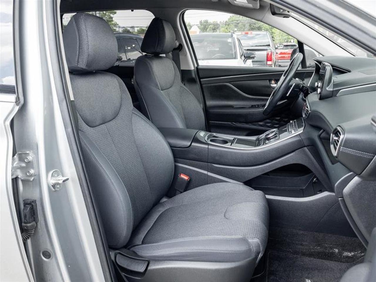 2022 Hyundai Santa Fe Preferred AWD 2.5L Photo