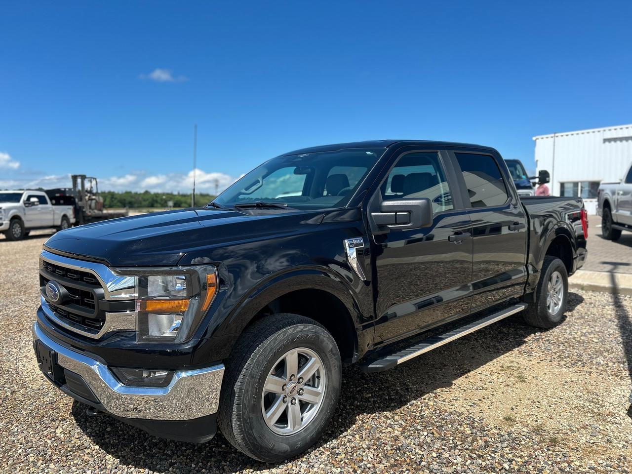 2023 Ford F-150 XLT Photo0