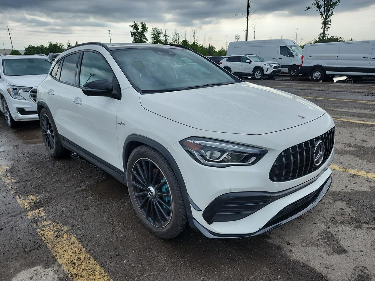 2021 Mercedes-Benz GLA AMG GLA 35 | CLEAN CARFAX | PANO | NAVI|RED STITCH - Photo #1