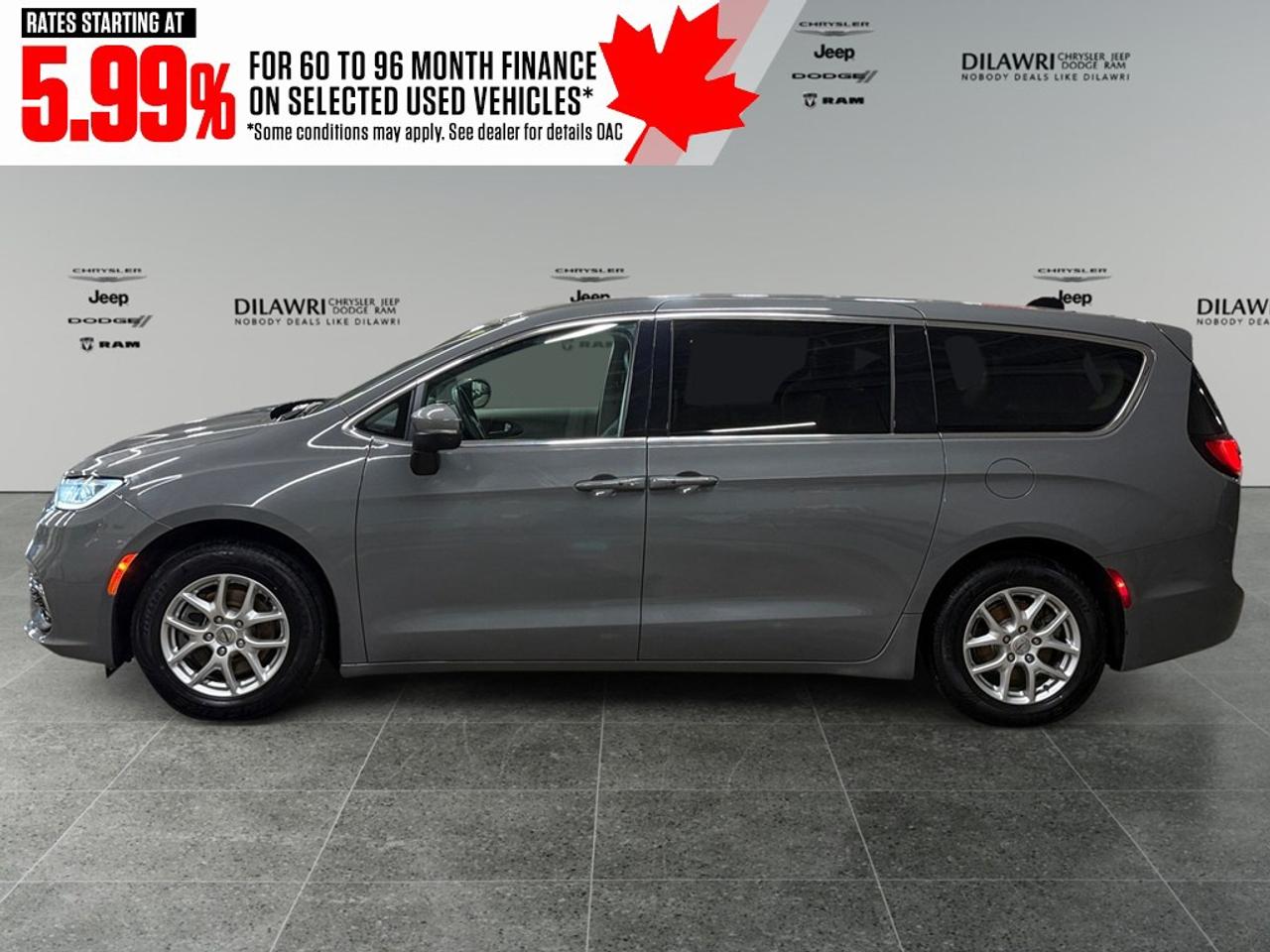 2023 Chrysler Pacifica Touring L FWD Photo