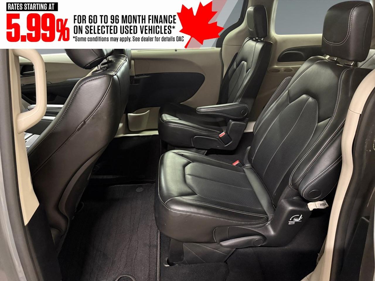 2023 Chrysler Pacifica Touring L FWD Photo