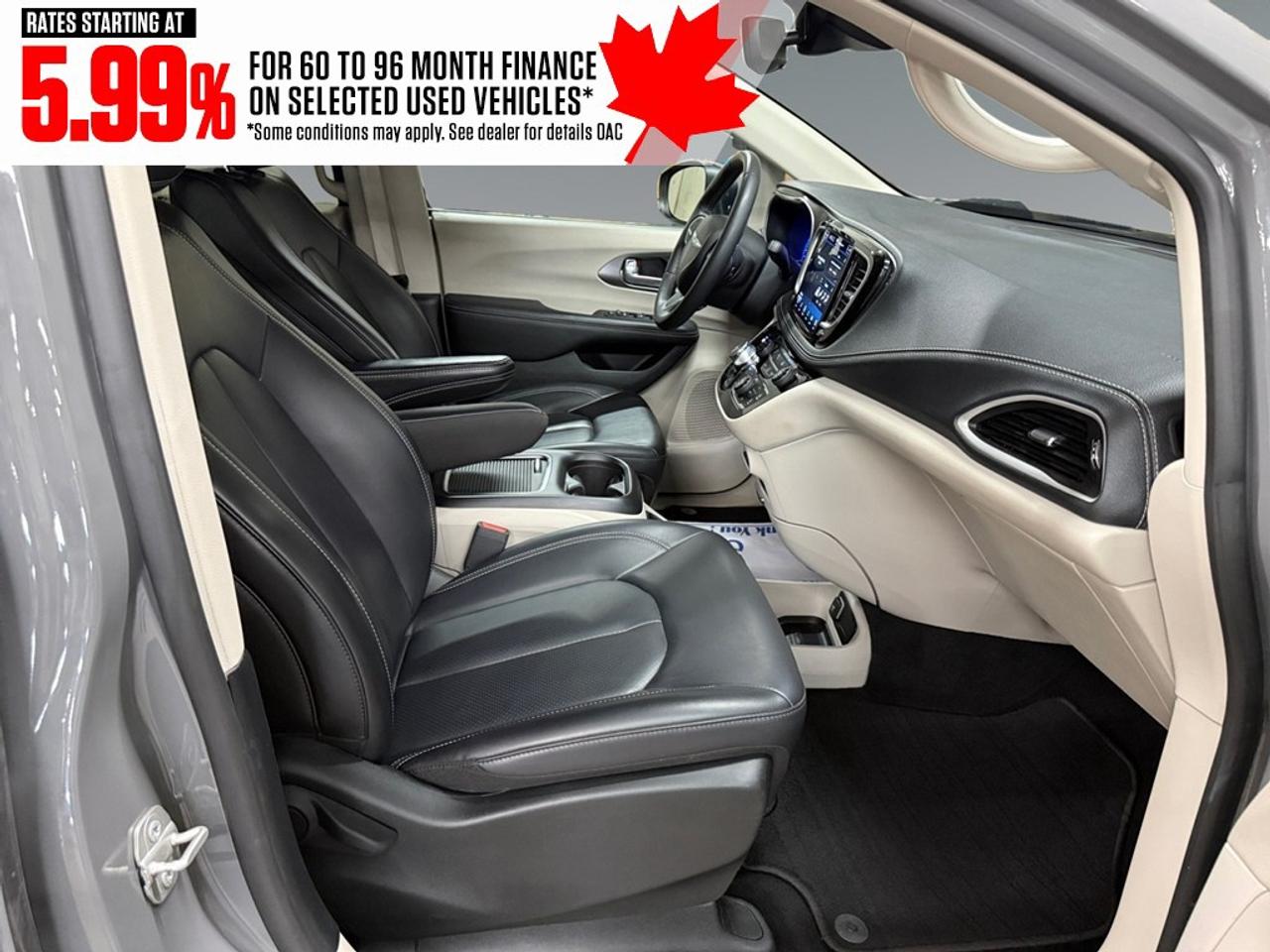 2023 Chrysler Pacifica Touring L FWD Photo