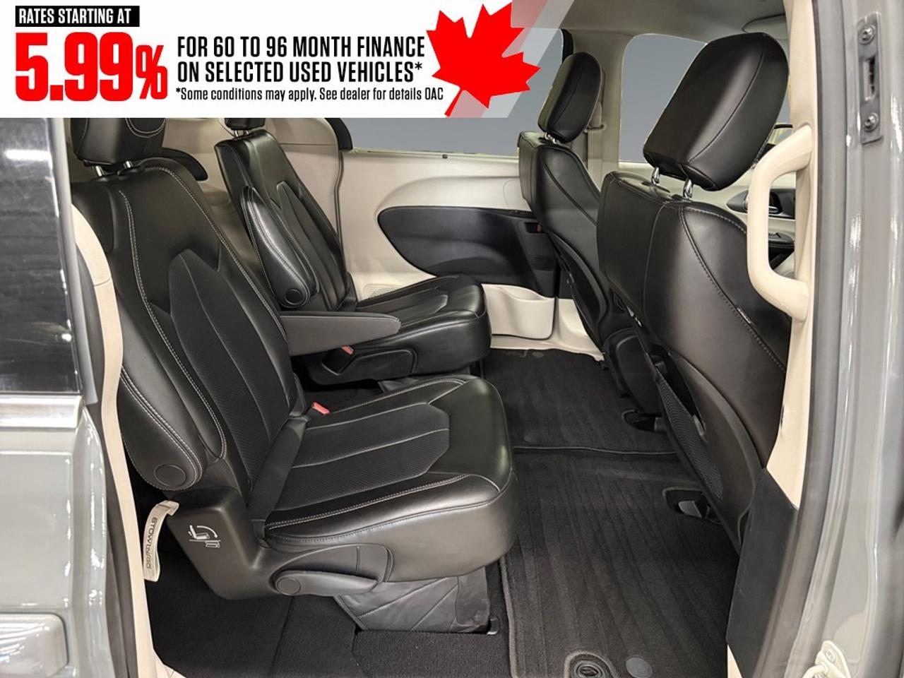 2023 Chrysler Pacifica Touring L FWD Photo