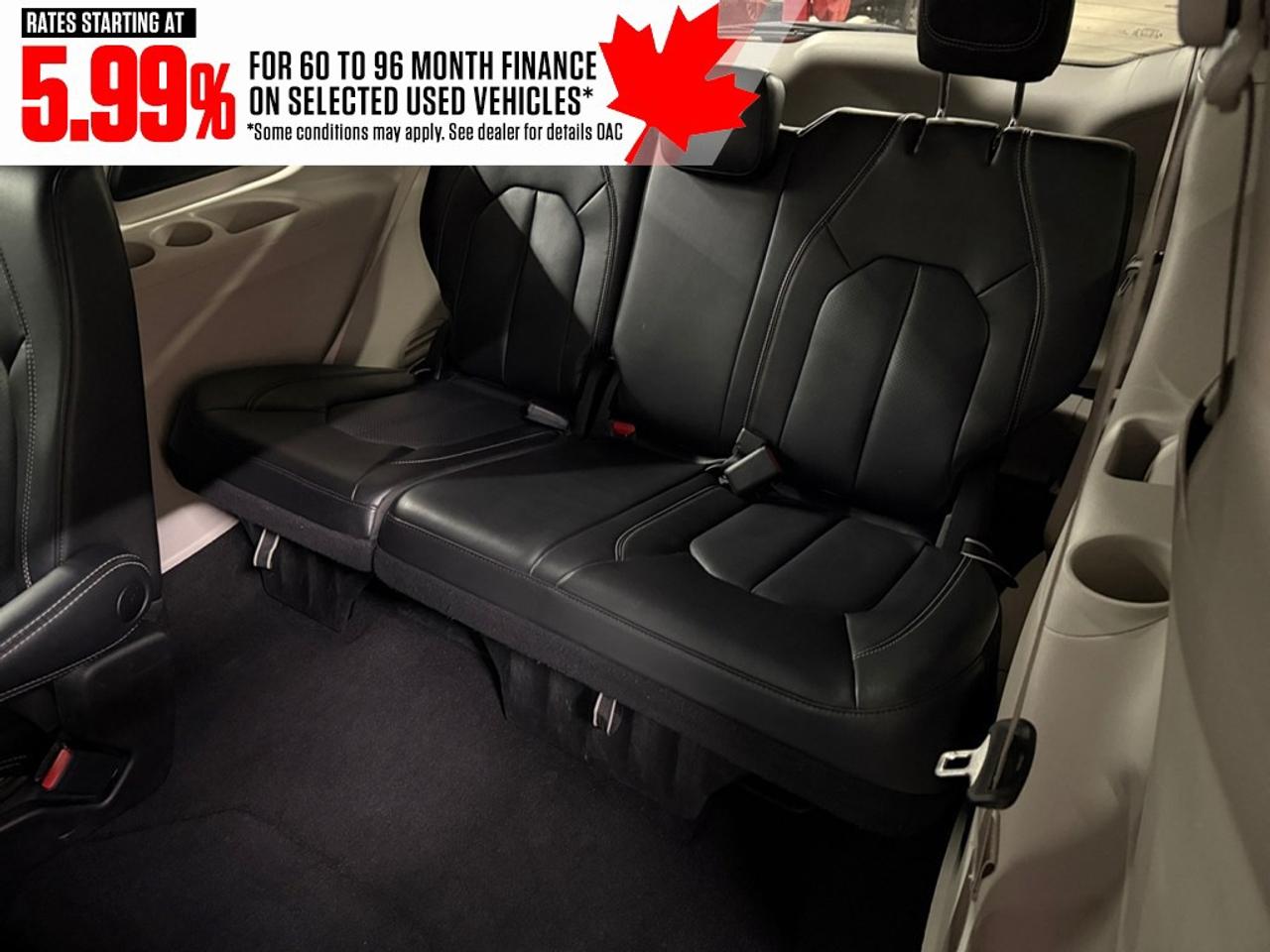 2023 Chrysler Pacifica Touring L FWD Photo