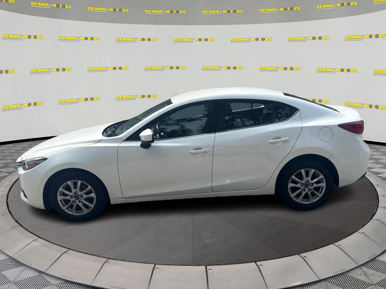 2017 Mazda MAZDA3 GS Photo
