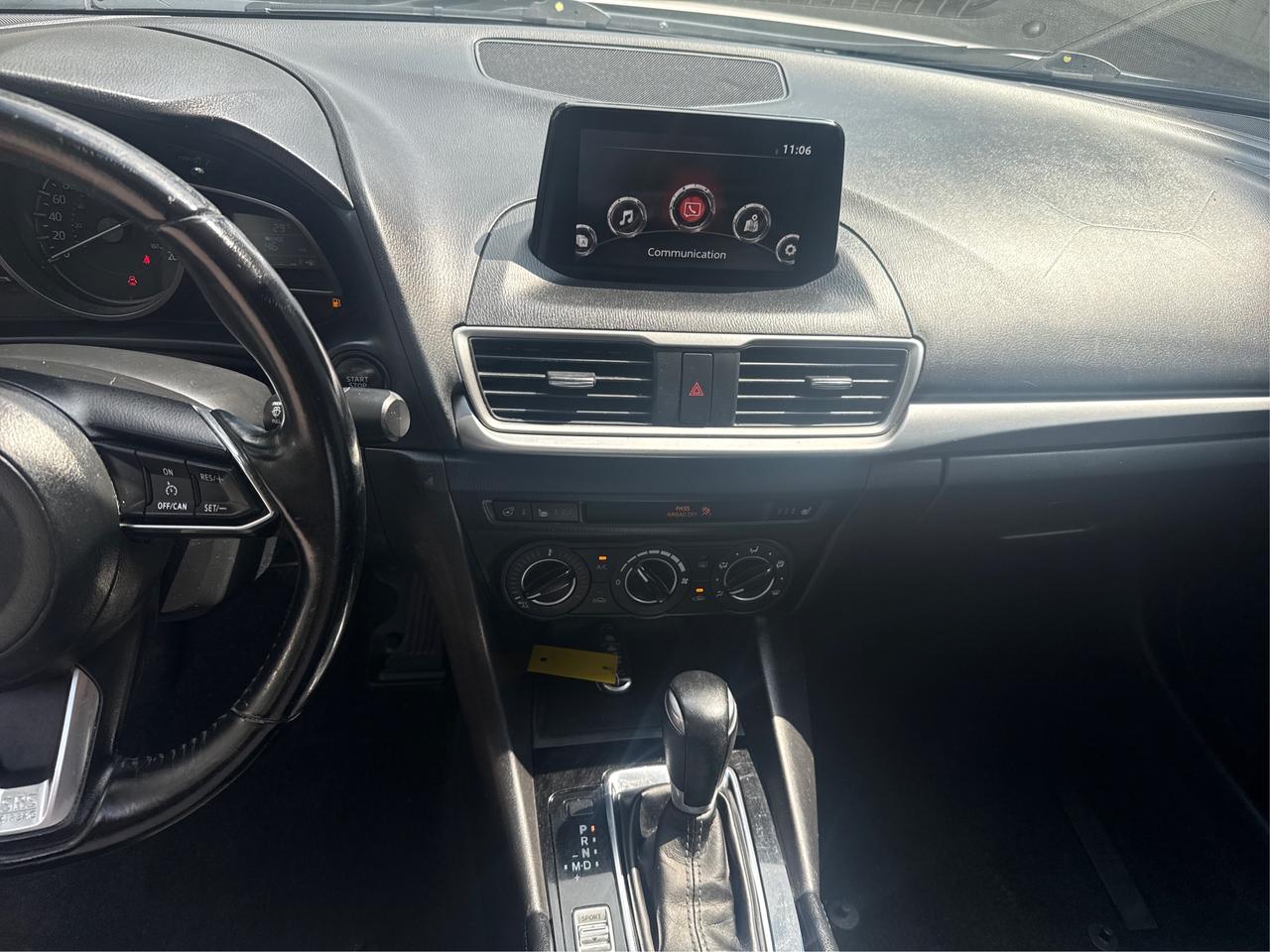 2017 Mazda MAZDA3 GS Photo