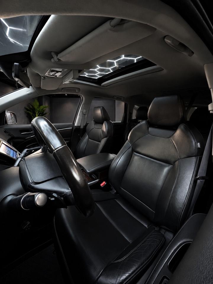 2020 Acura MDX Technology SH-AWD 7 passengers Photo