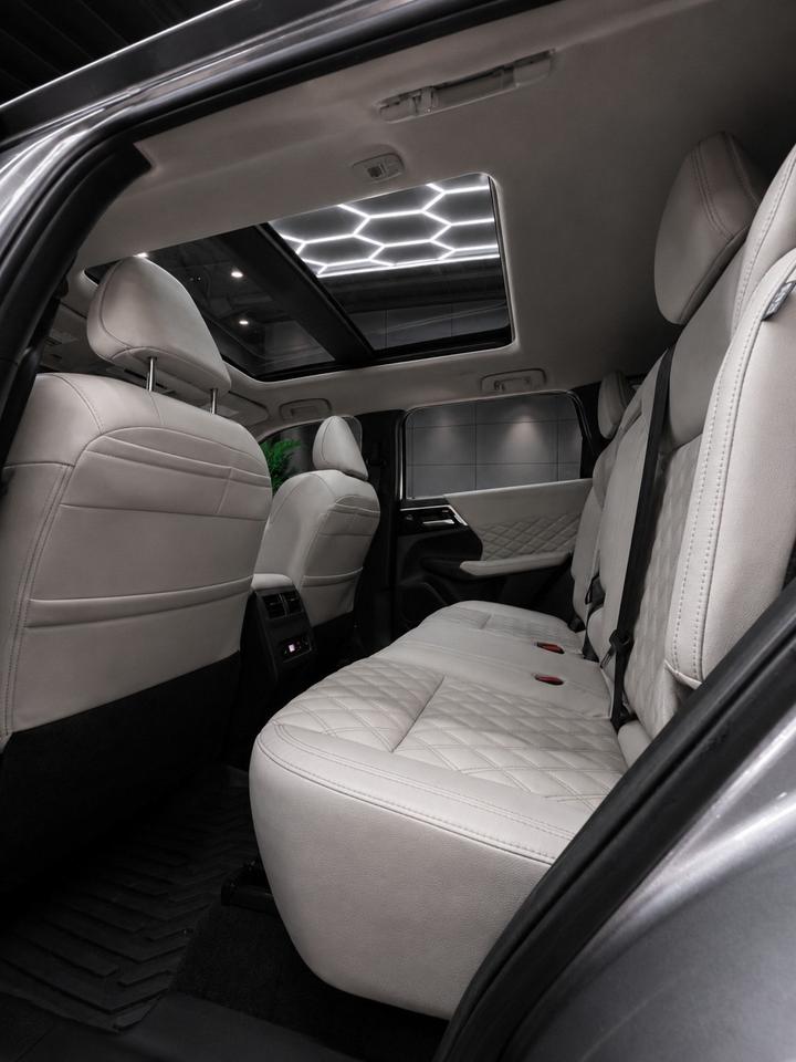 2022 Mitsubishi Outlander SE S-AWD Photo