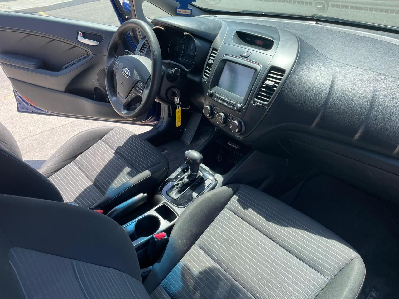 2017 Kia Forte LX Photo