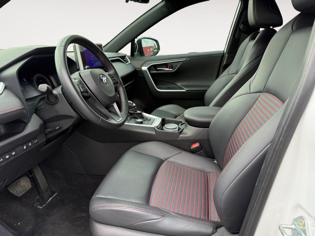 2024 Toyota RAV4 Prime XSE AWD Photo