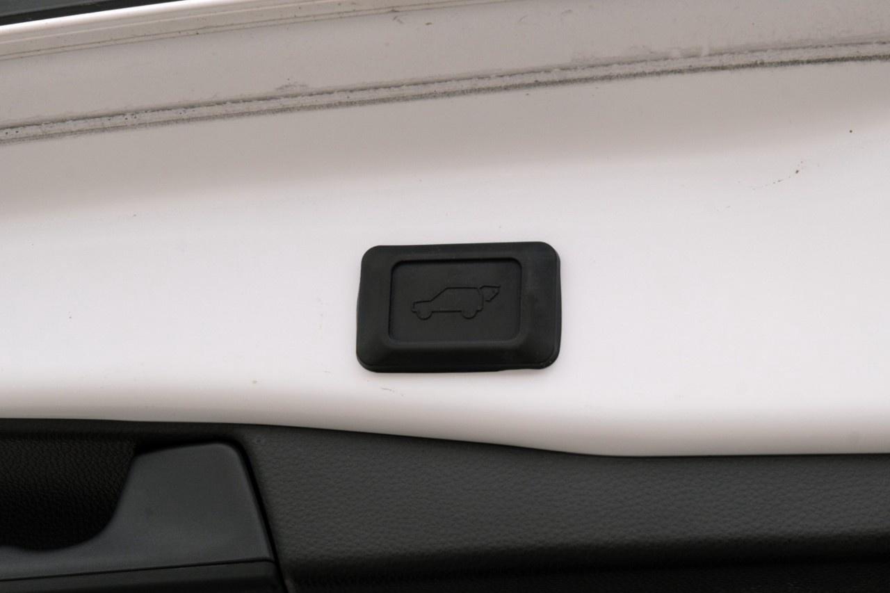 2024 Toyota RAV4 Prime XSE AWD Photo