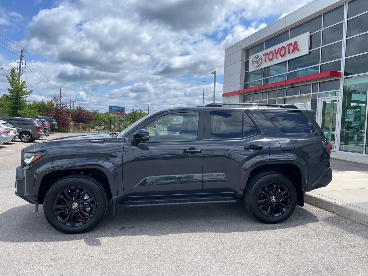 2026 Toyota 4Runner HYBRID Photo2