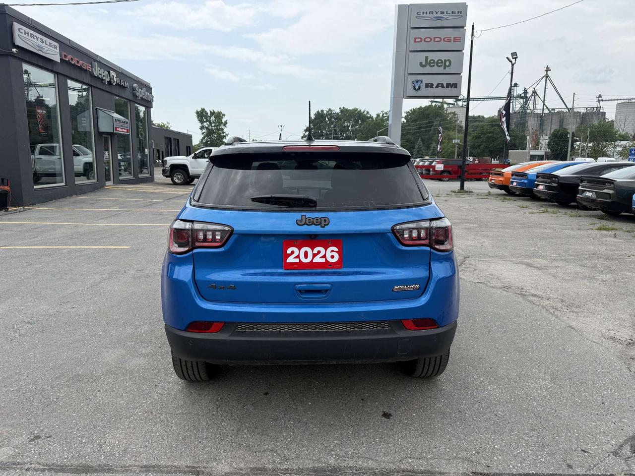 2026 Jeep Compass Limited 4x4 - Sunroof - Power liftgate - Alpine Photo