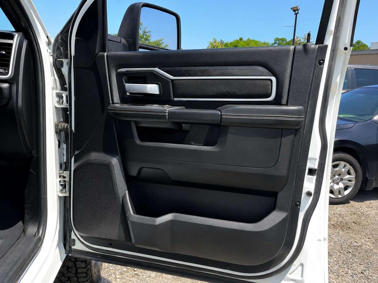 2024 RAM 3500 Big Horn Crew | 6.7L Diesel | Tow Pkg | 4X4 Photo