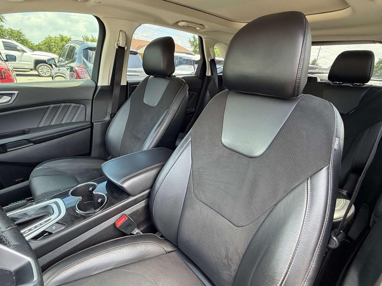 2017 Ford Edge SPORT AWD, REMOTE START, SUNROOF, BACK UP CAMERA! Photo