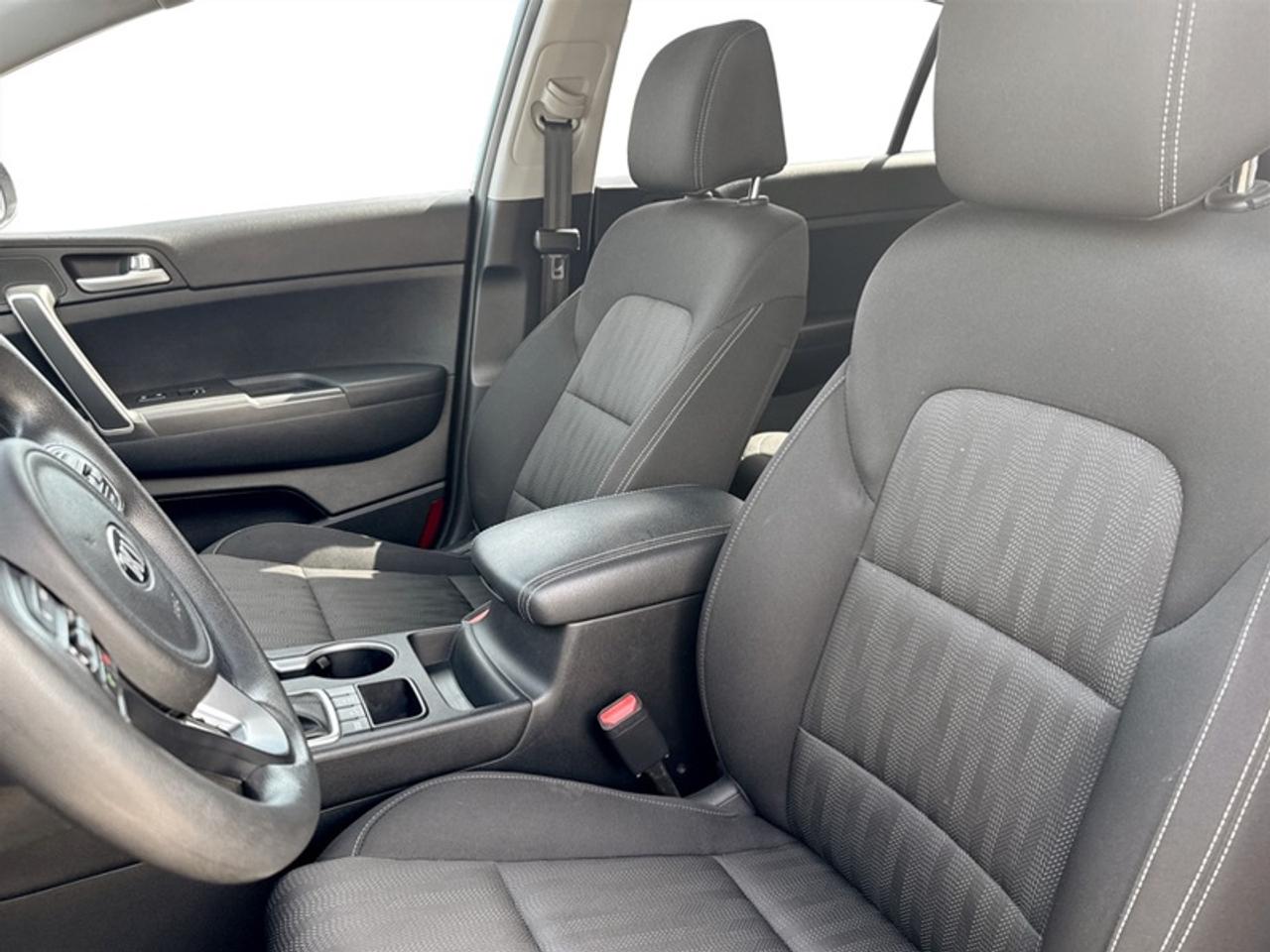2017 Kia Sportage LX  **LOW MILEAGE** Photo