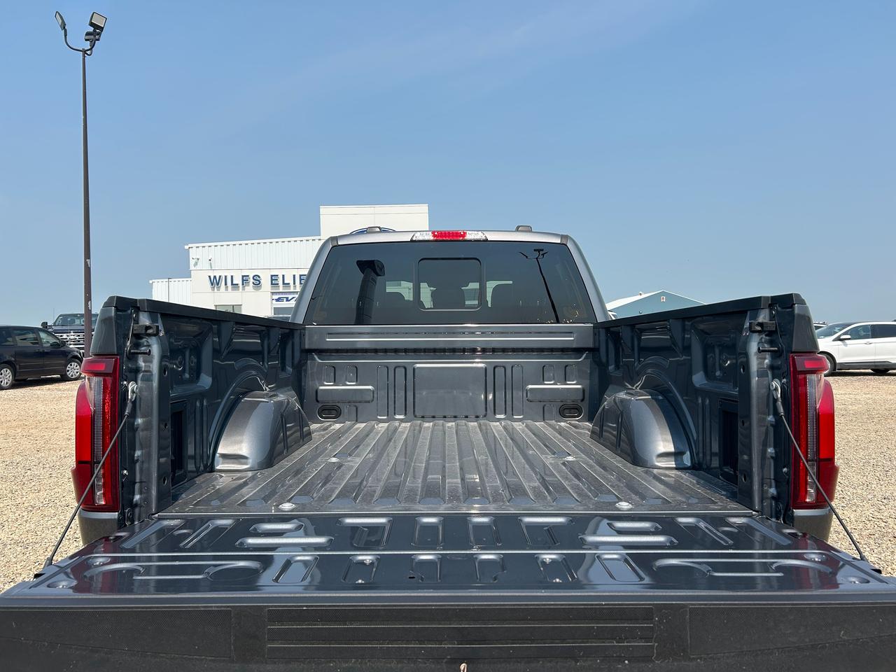2026 Ford F-150 LARIAT 4WD SuperCrew 6.5' Box 501A Photo5