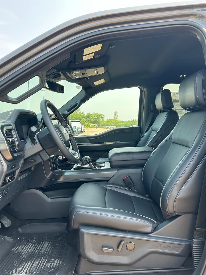2026 Ford F-150 LARIAT 4WD SuperCrew 6.5' Box 501A Photo5