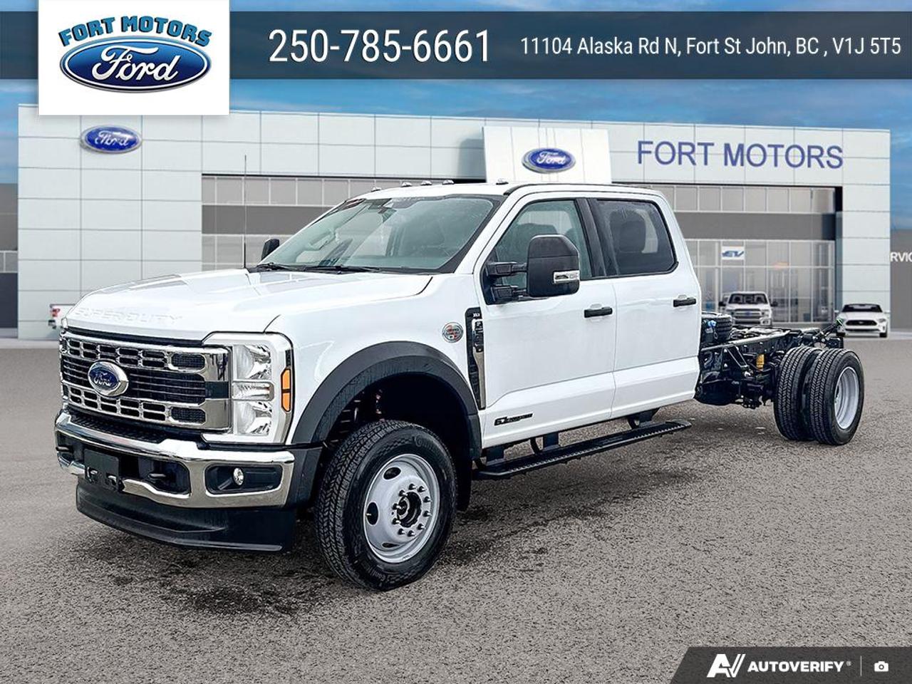 2026 Ford SUPER DUTY F-550 DRW XLT Photo0