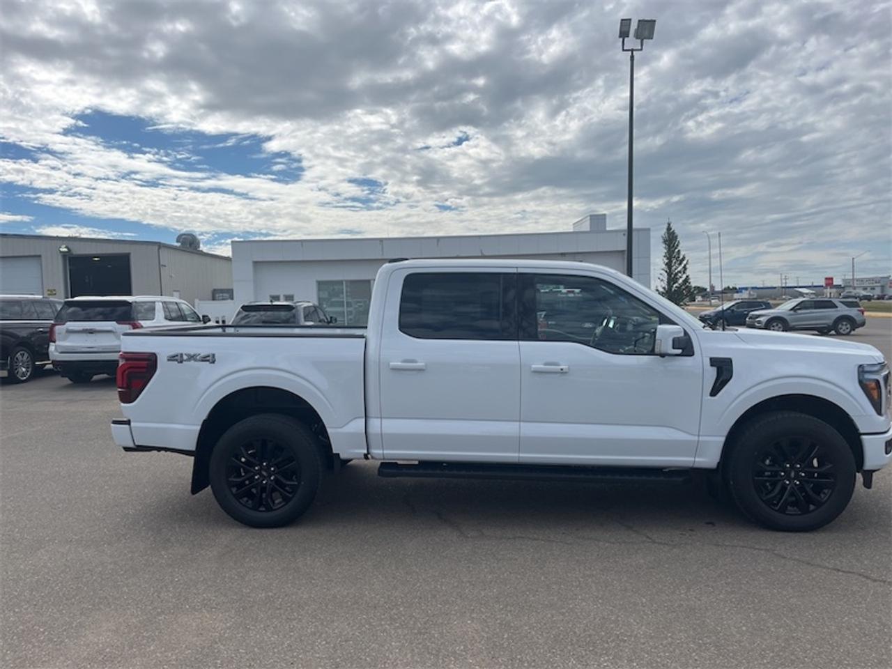 2026 Ford F-150 Lariat  - Tow Package Photo1