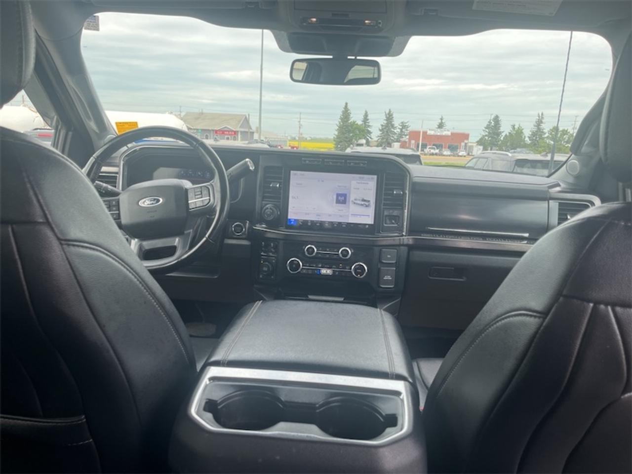 2023 Ford F-350 Super Duty Lariat  - Navigation Photo5