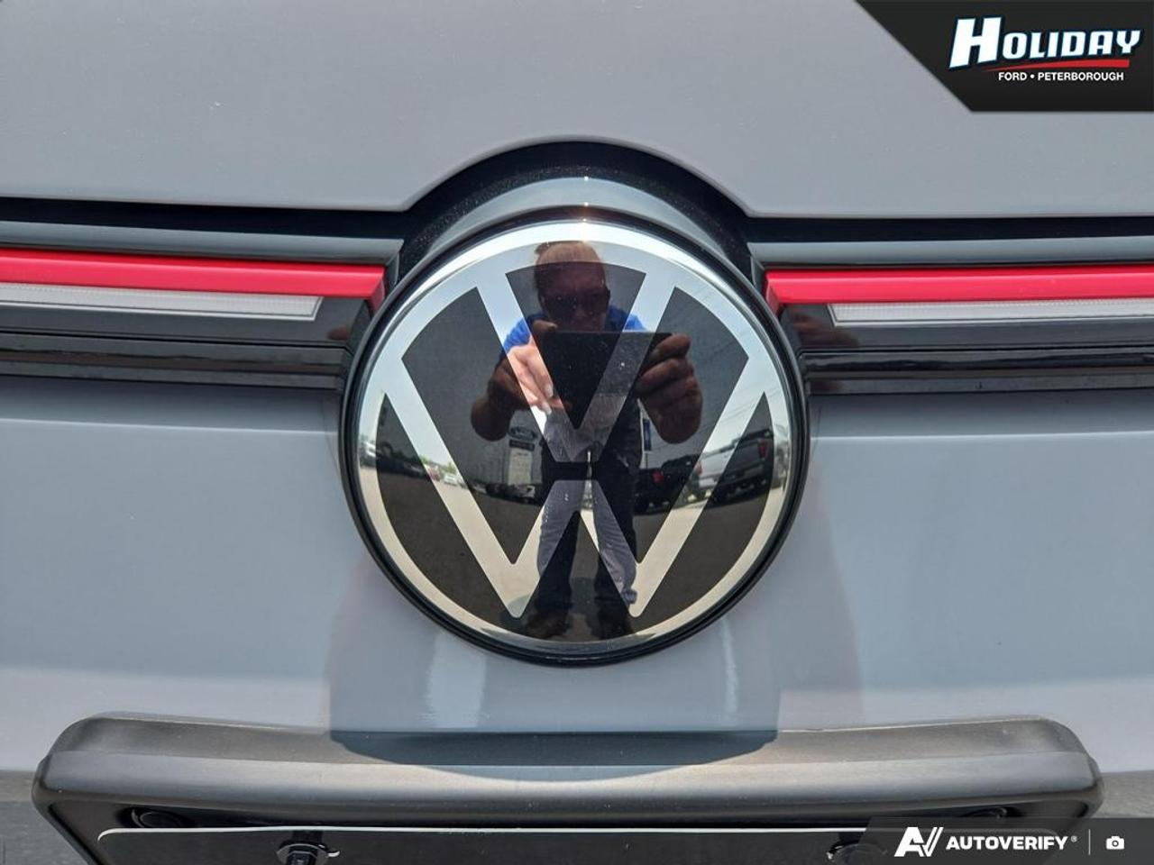 2024 Volkswagen Golf GTI Performance Photo