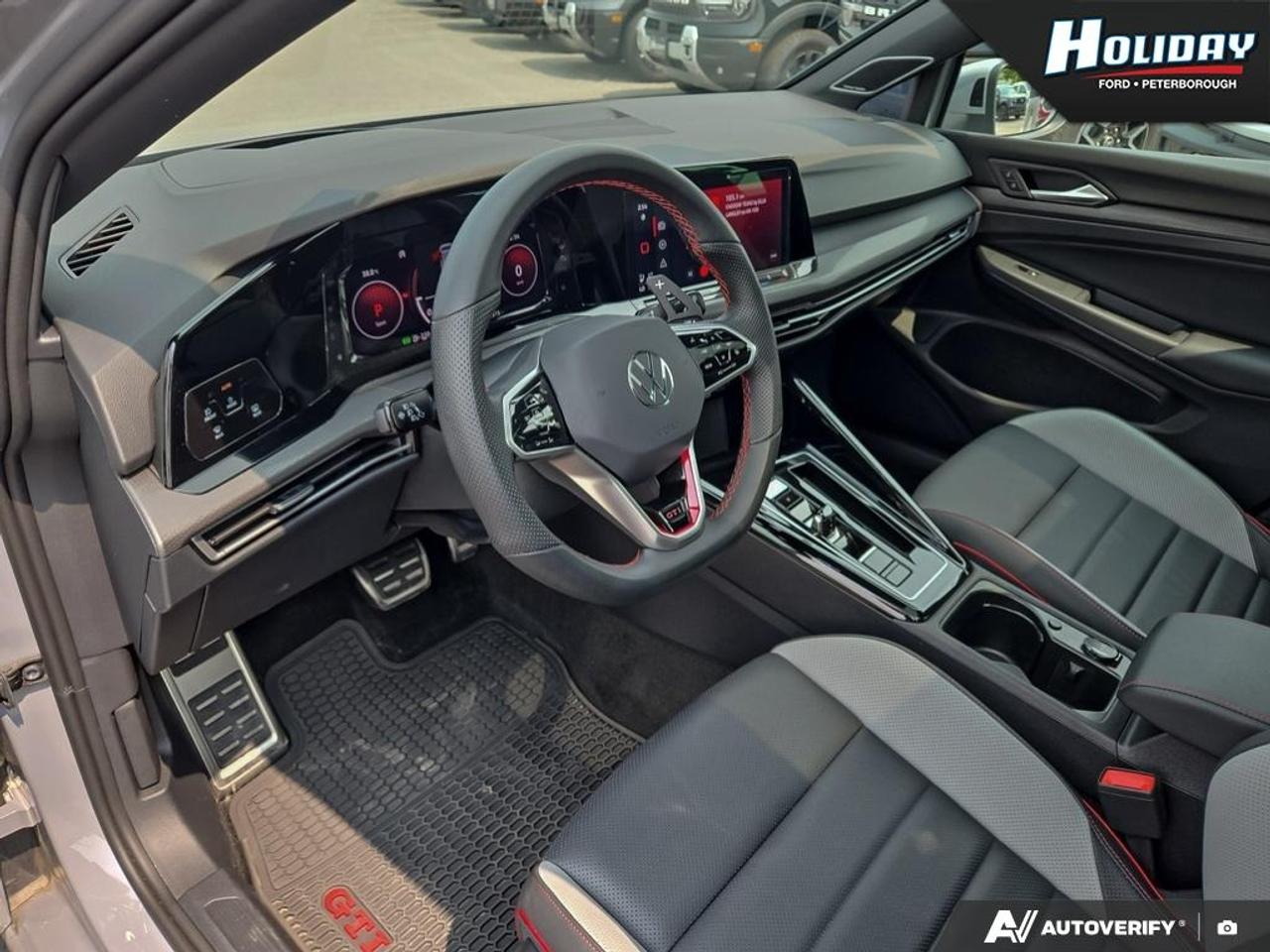 2024 Volkswagen Golf GTI Performance Photo