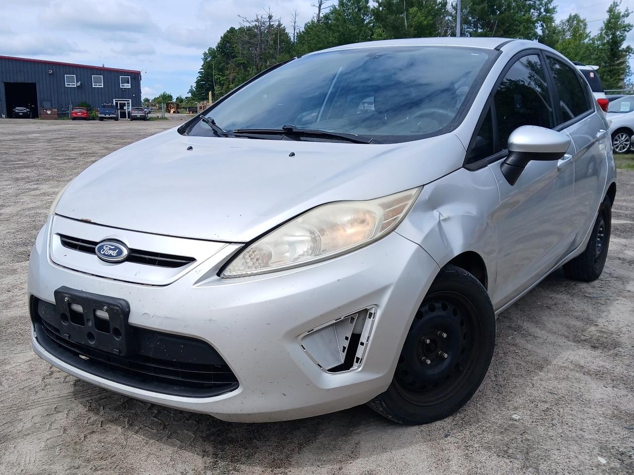 Used 2013 Ford Fiesta SE for sale in North Bay, ON