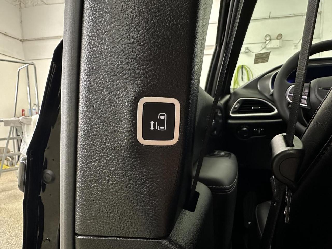 2026 Dodge Grand Caravan SXT 2WD Photo