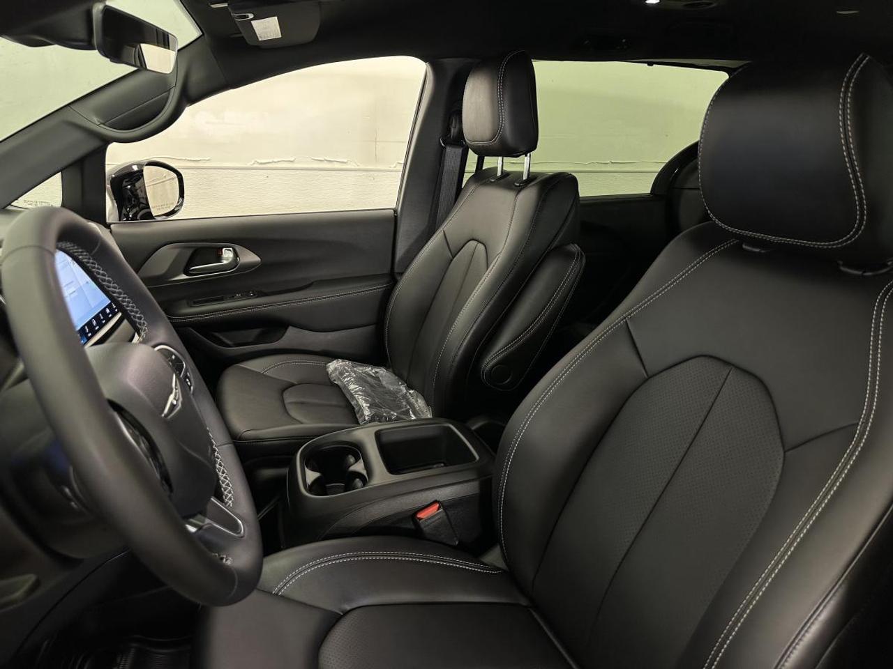 2026 Dodge Grand Caravan SXT 2WD Photo