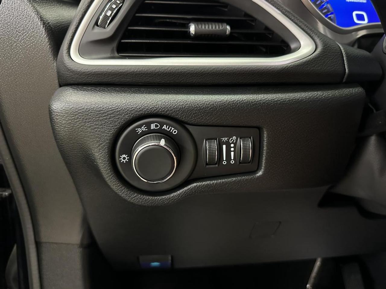 2026 Dodge Grand Caravan SXT 2WD Photo